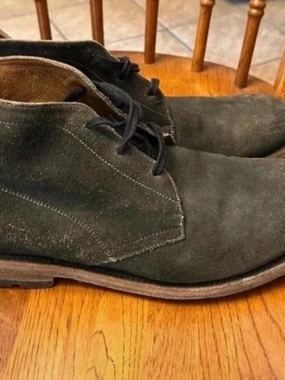 Frye Men's Dark Gray Suede Chukka Boots
